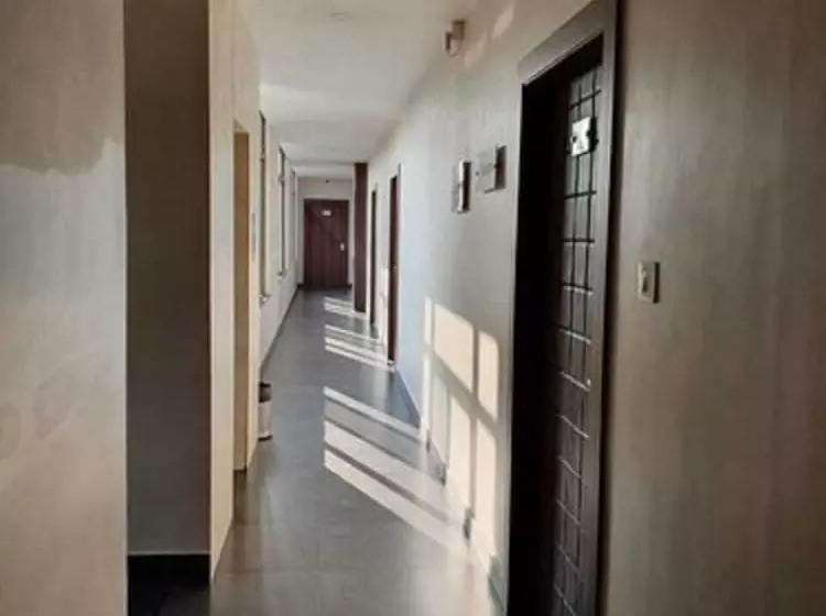 ホテル Gulmohar Grand