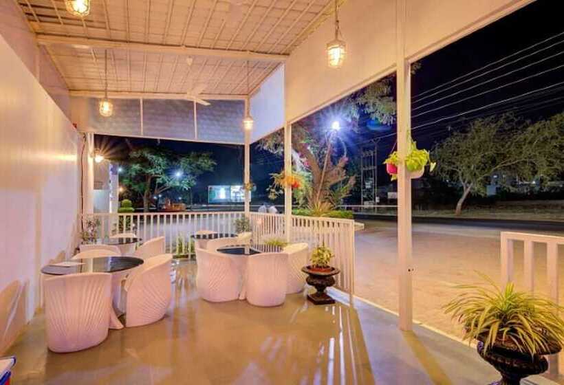 Hotel Heera Excutive