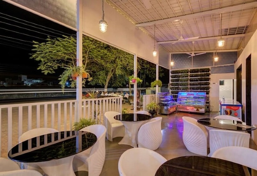 Hotel Heera Excutive