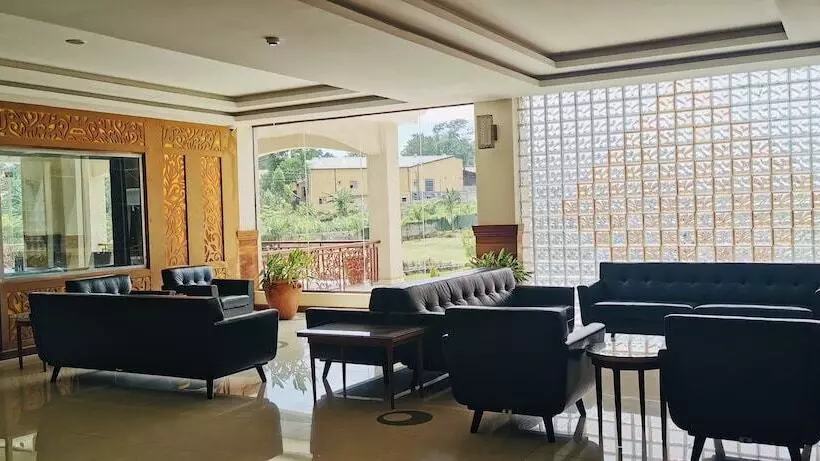 هتل Kampala Nile Resort