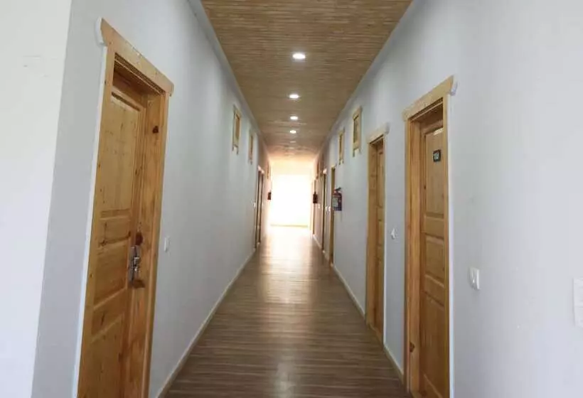 ホテル Le Roi Floating Huts & Eco Rooms