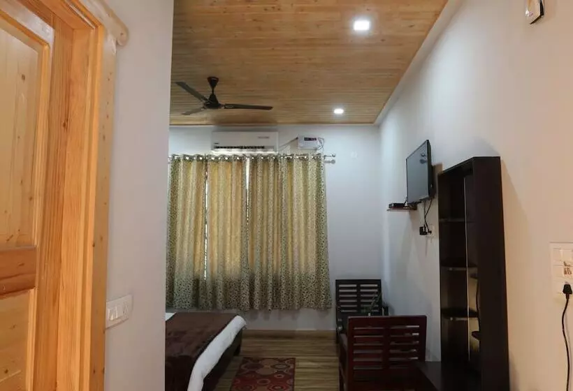 ホテル Le Roi Floating Huts & Eco Rooms