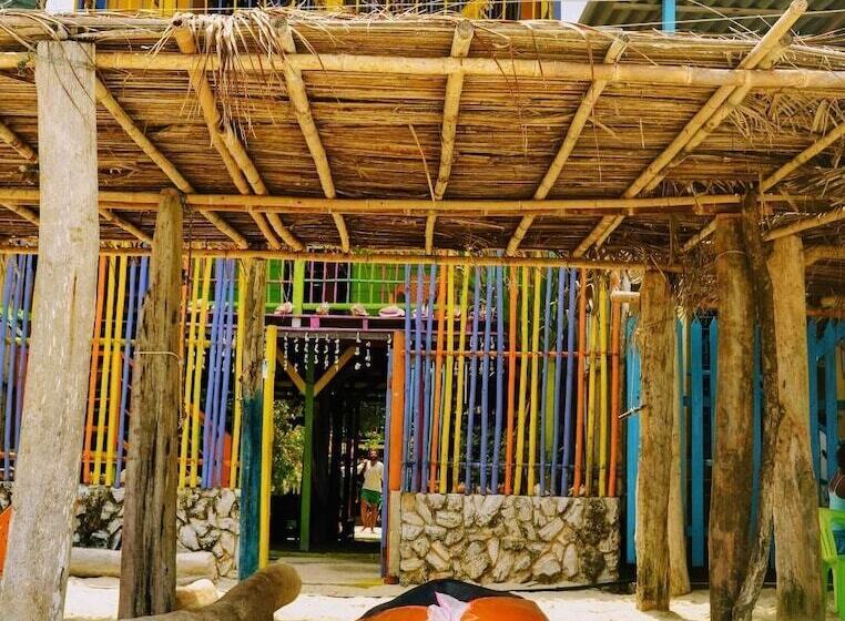 هتل Los Colores De Swami