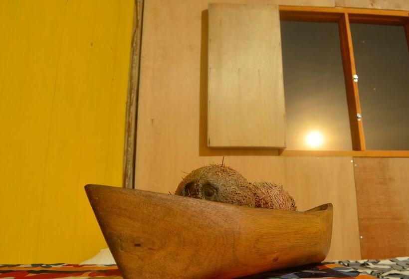 هتل Los Colores De Swami