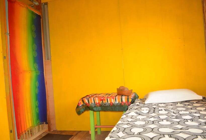 هتل Los Colores De Swami