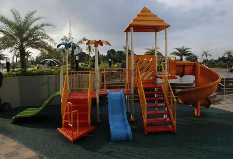 ホテル Quade Stay At Serpong Greenview