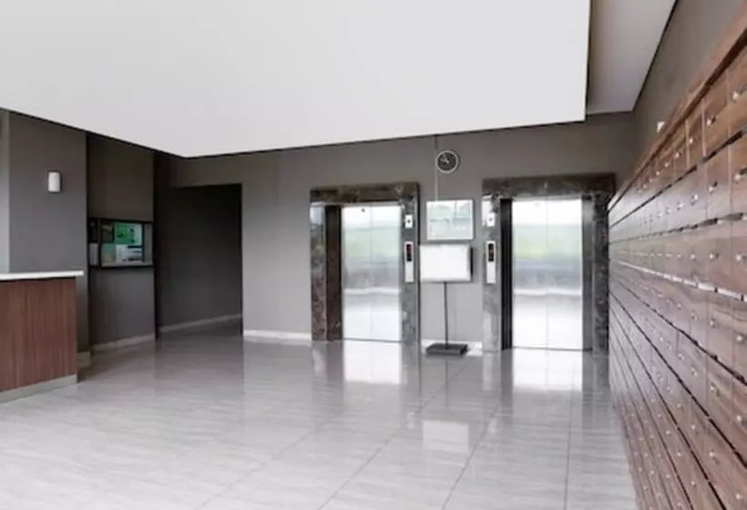 Hotelli Quade Stay At Serpong Greenview