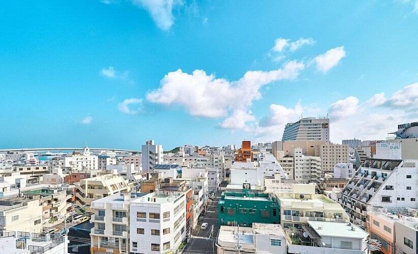 בית מלון כפרי Rakuten Stay Naha Miebashi