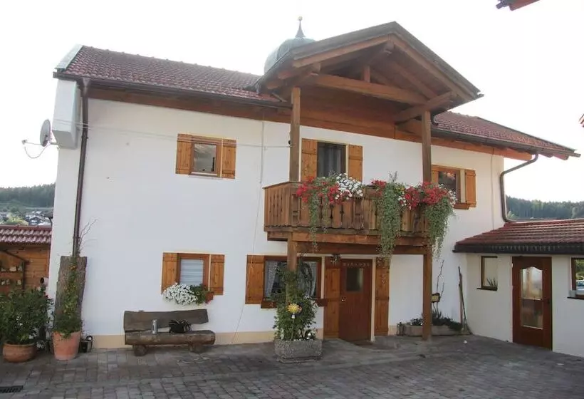 Maaseutuhotelli Ferienhof Ellerbeck