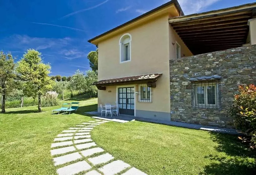 Maaseutuhotelli Tenuta Di Artimino Tuscan Home