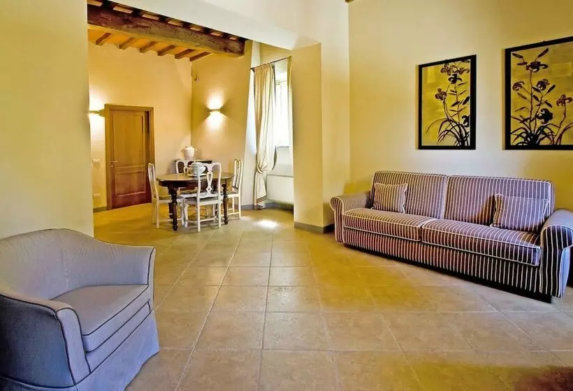 Maaseutuhotelli Tenuta Di Artimino Tuscan Home