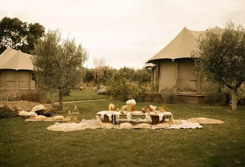 Hotelli Terme Di Vulci Glamping & Spa