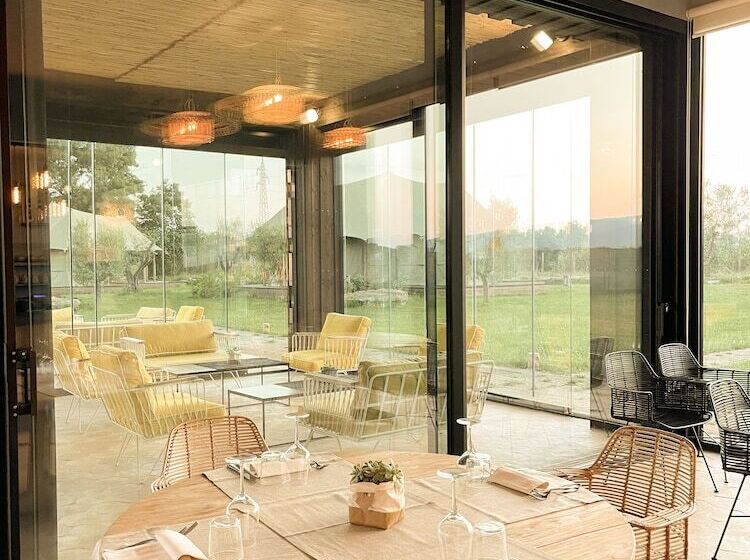 Отель Terme Di Vulci Glamping & Spa