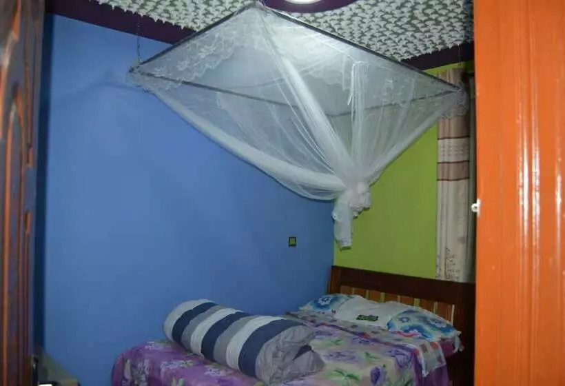 هتل Yokabi’s Comfort Inn