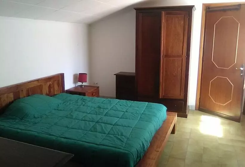 ペンション Room In Guest Room Affitta Camere Monte Grappa