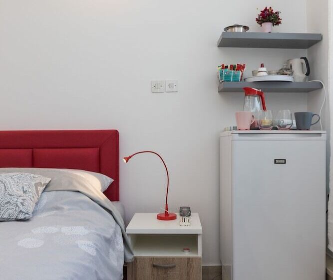 פנסיון Room Primi