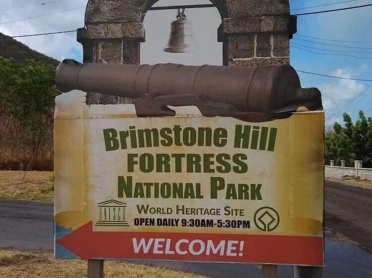 پانسیون Brimstone View Guest Apartments