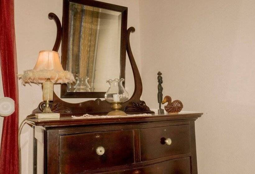 پانسیون Geddes Great House