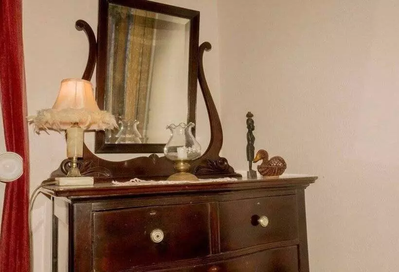 پانسیون Geddes Great House