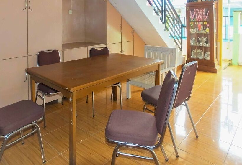 펜션 Koolkost Syariah @ Komplek Kost Dempo