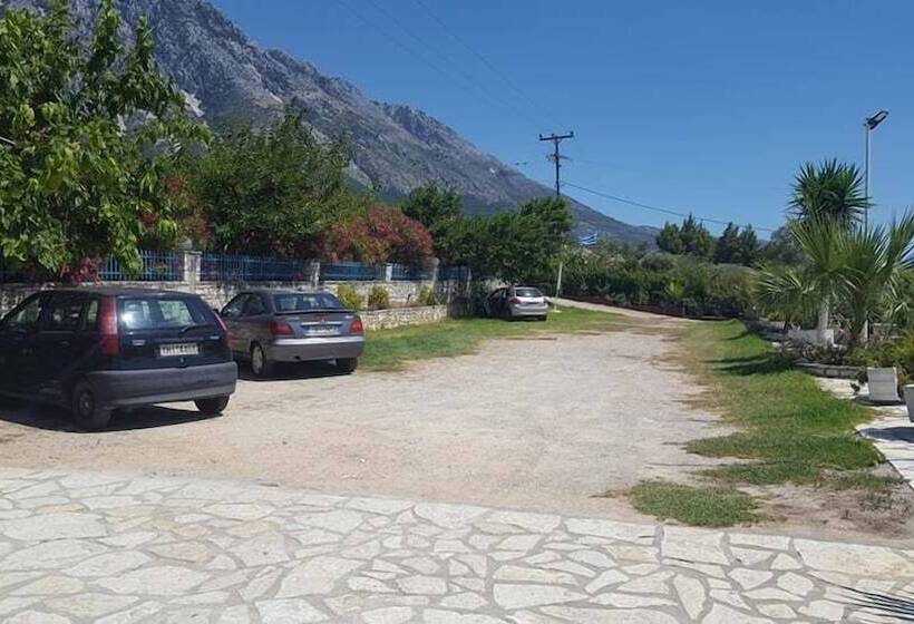 بنسيون Kosta Maria