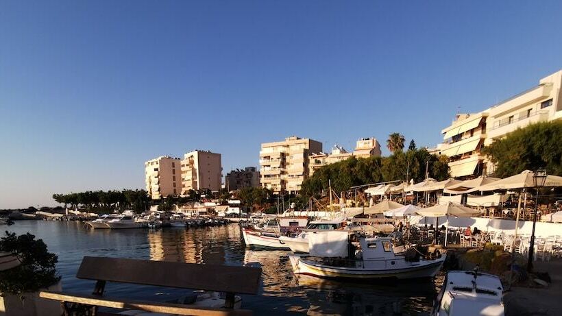 פנסיון Porto Chania