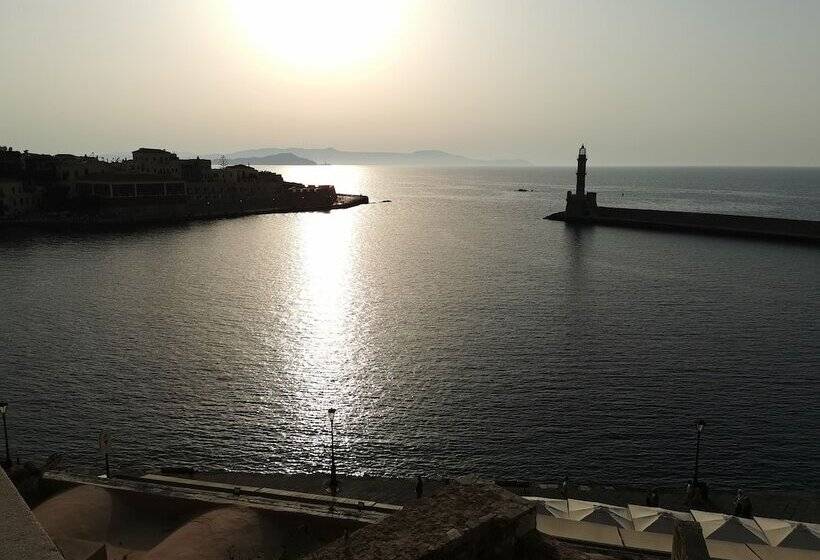 פנסיון Porto Chania