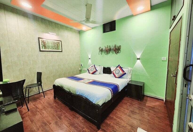 פנסיון Shaleen Elegance Homestay