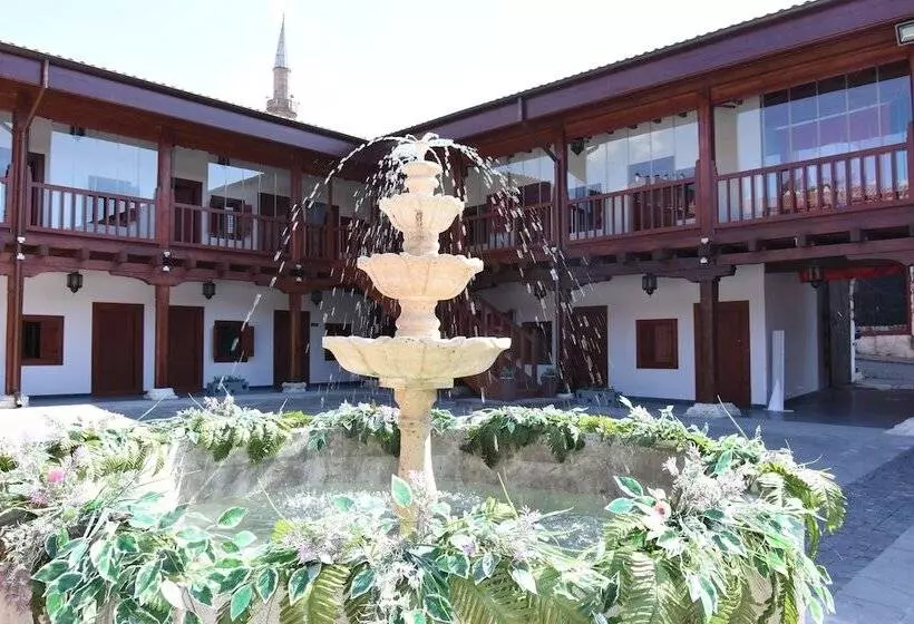 Tarihi Tashan Otel