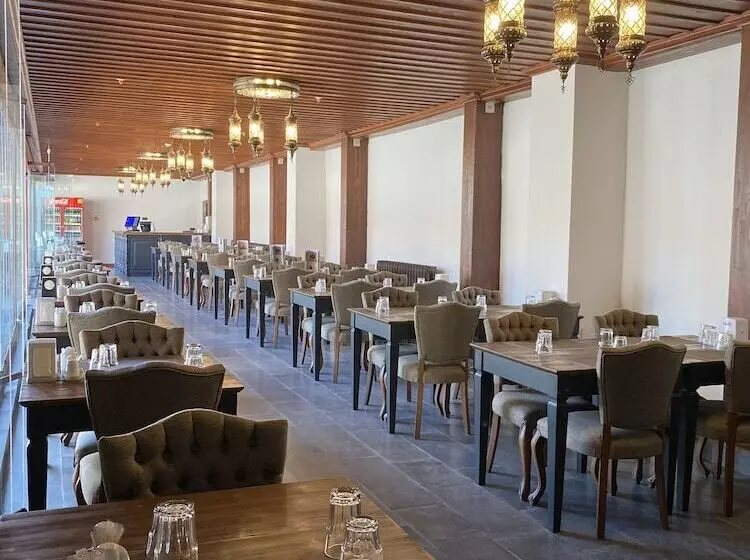 Tarihi Tashan Otel