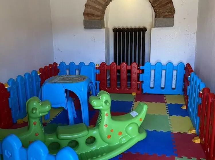 Tarihi Tashan Otel