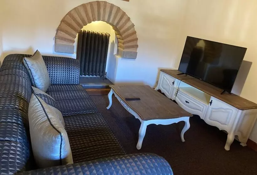 Tarihi Tashan Otel