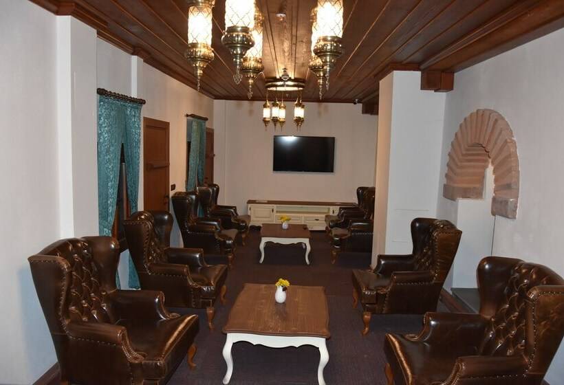 Tarihi Tashan Otel