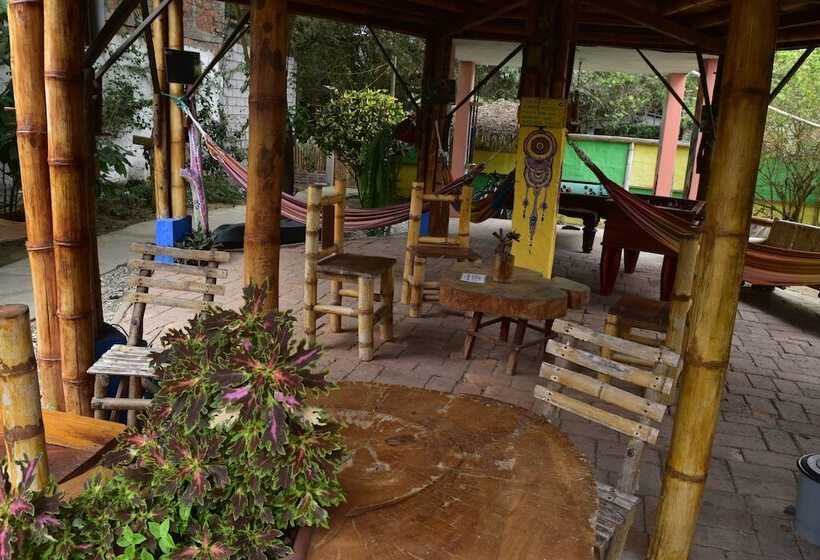 Hosteria Cabanas Itapoa Hostel