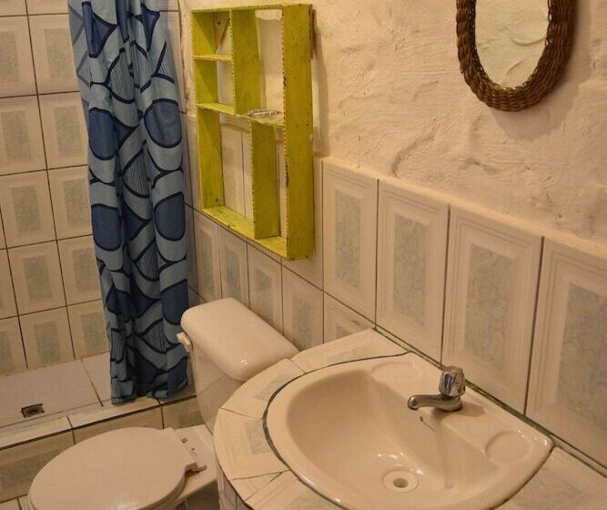 Hosteria Cabanas Itapoa Hostel