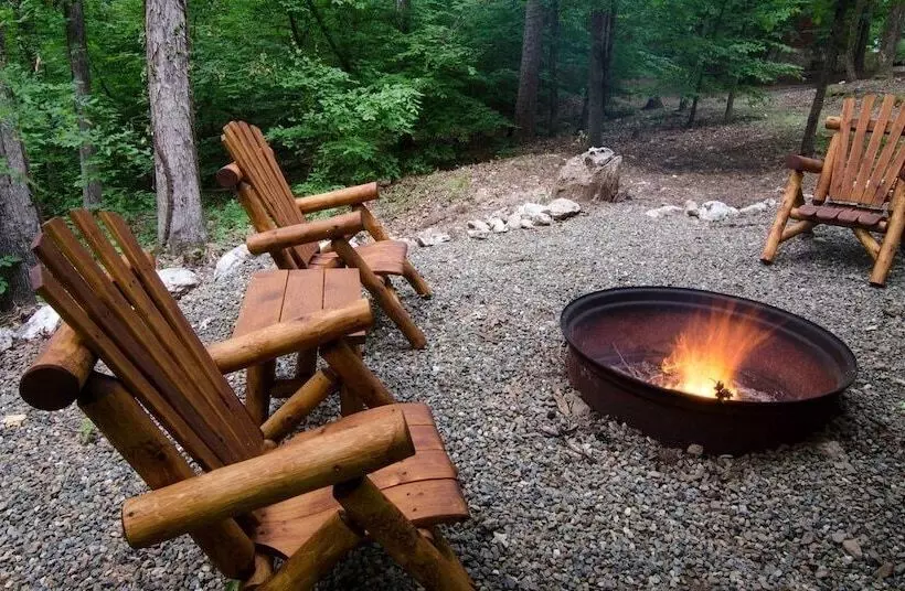 Arabella Cozy Nest With Hot Tub And Fire Pit In The Backyard By Redawning