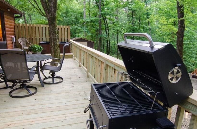 Arabella Cozy Nest With Hot Tub And Fire Pit In The Backyard By Redawning