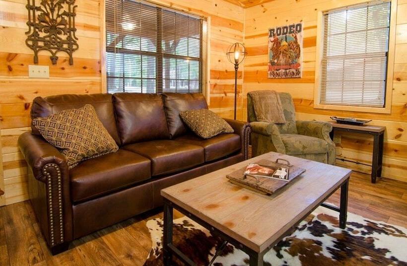 Arabella Cozy Nest With Hot Tub And Fire Pit In The Backyard By Redawning