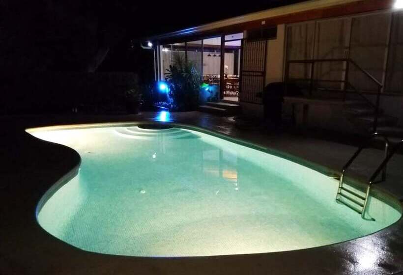 تختخواب و صبحانه Casa Vista Del Rio