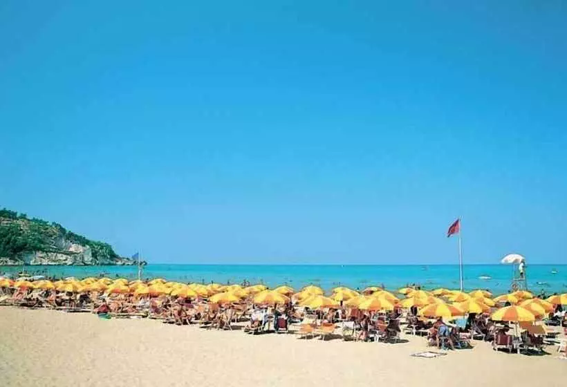 Aamiaismajoitus (B&B) Villa D Amato