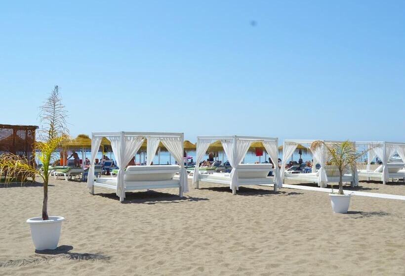 Hof Van Holland Carihuela