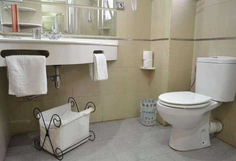 Hof Van Holland Carihuela