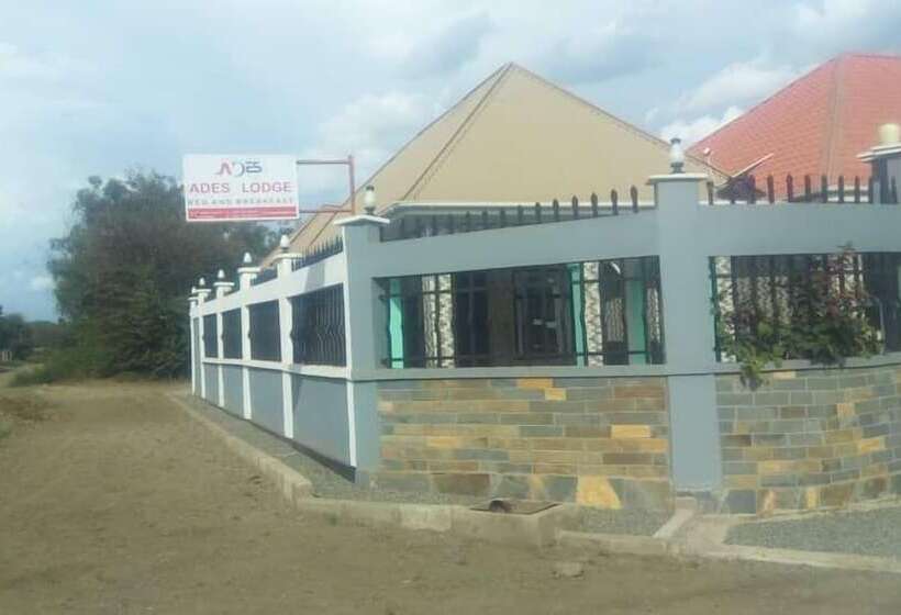 בית מלון כפרי Ades Lodge