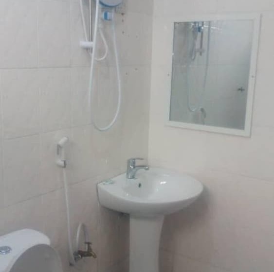 בית מלון כפרי Ades Lodge