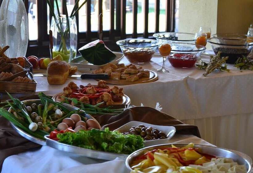 هتل Archontiko Liamas