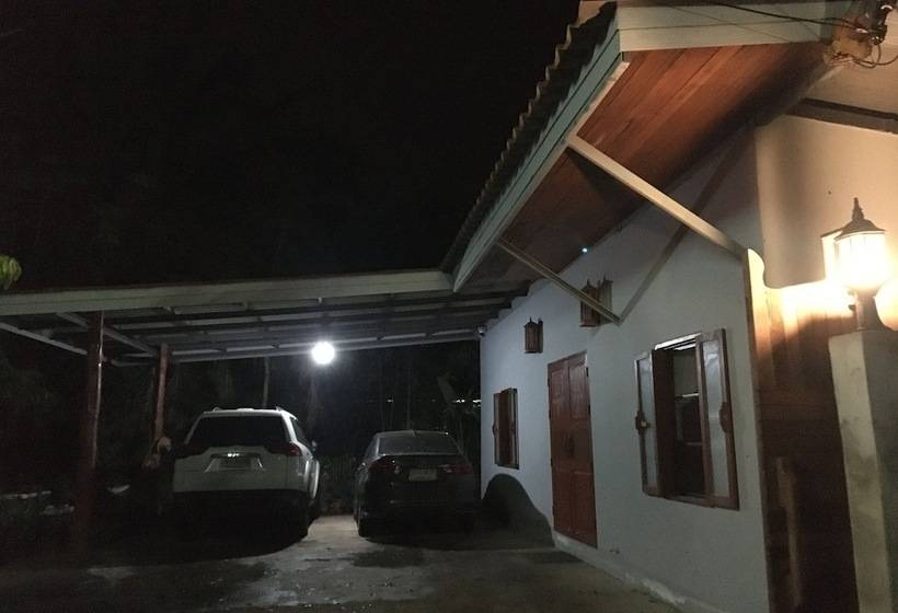 Hotel Baan Mali Lampang