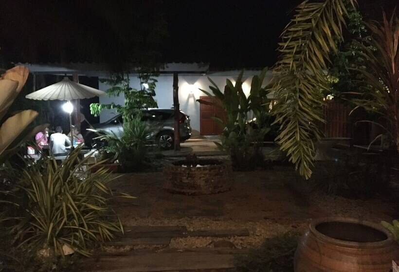 Hotel Baan Mali Lampang