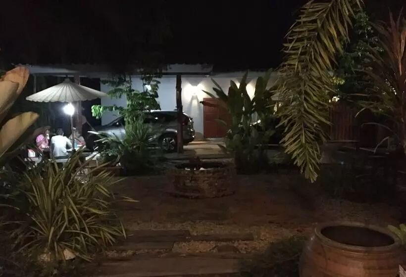 Hotelli Baan Mali Lampang