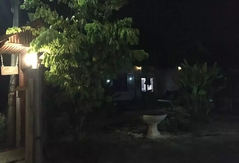 Hotelli Baan Mali Lampang