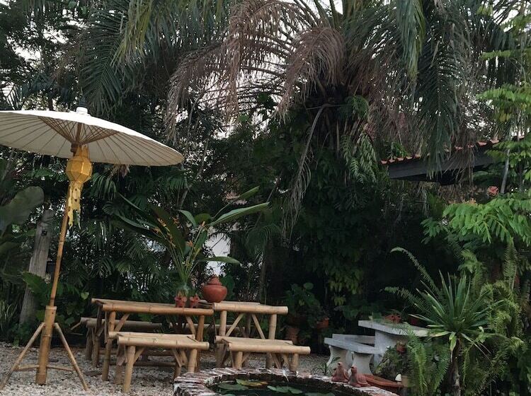 Hotel Baan Mali Lampang